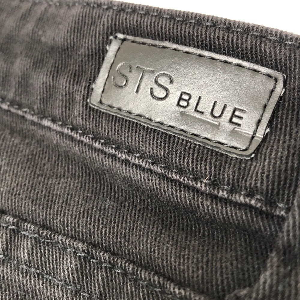 STS Blue Shorts Ashley High Rise Distressed Button Fly Raw Rayed Hem Black 0 - Picture 3 of 15